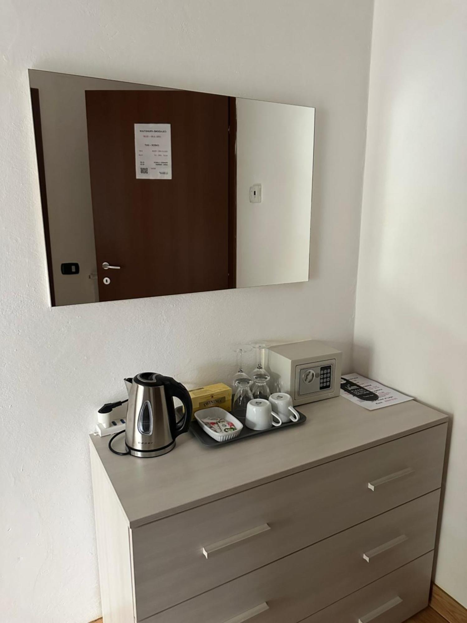 Albergo Al Lago Анфо Экстерьер фото
